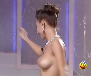 Sıcak twitter amator turk porno genç oynama üzerinde kamera